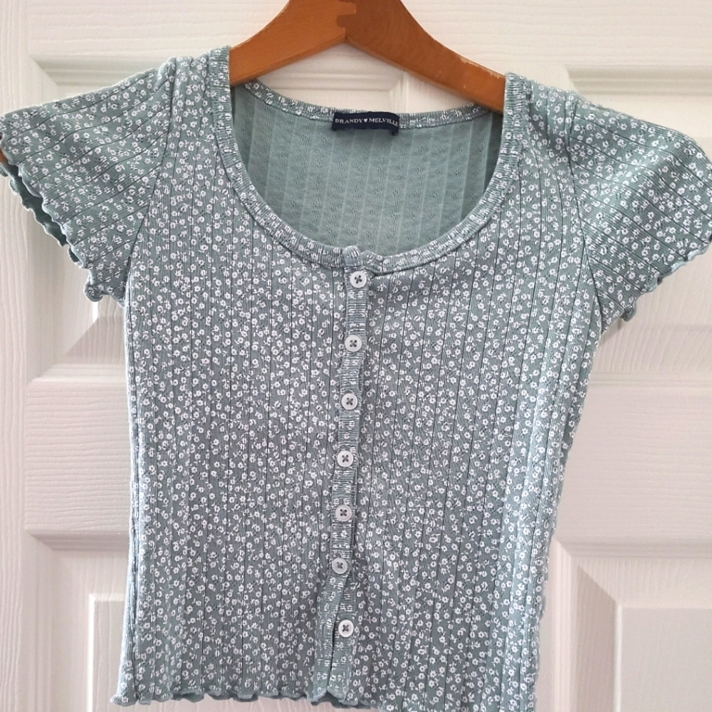 Brandy Melville ribbed top